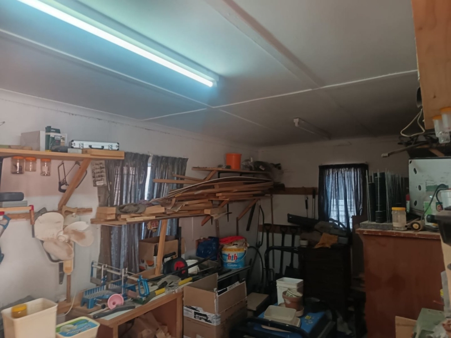 4 Bedroom Property for Sale in Heuwelsig Northern Cape